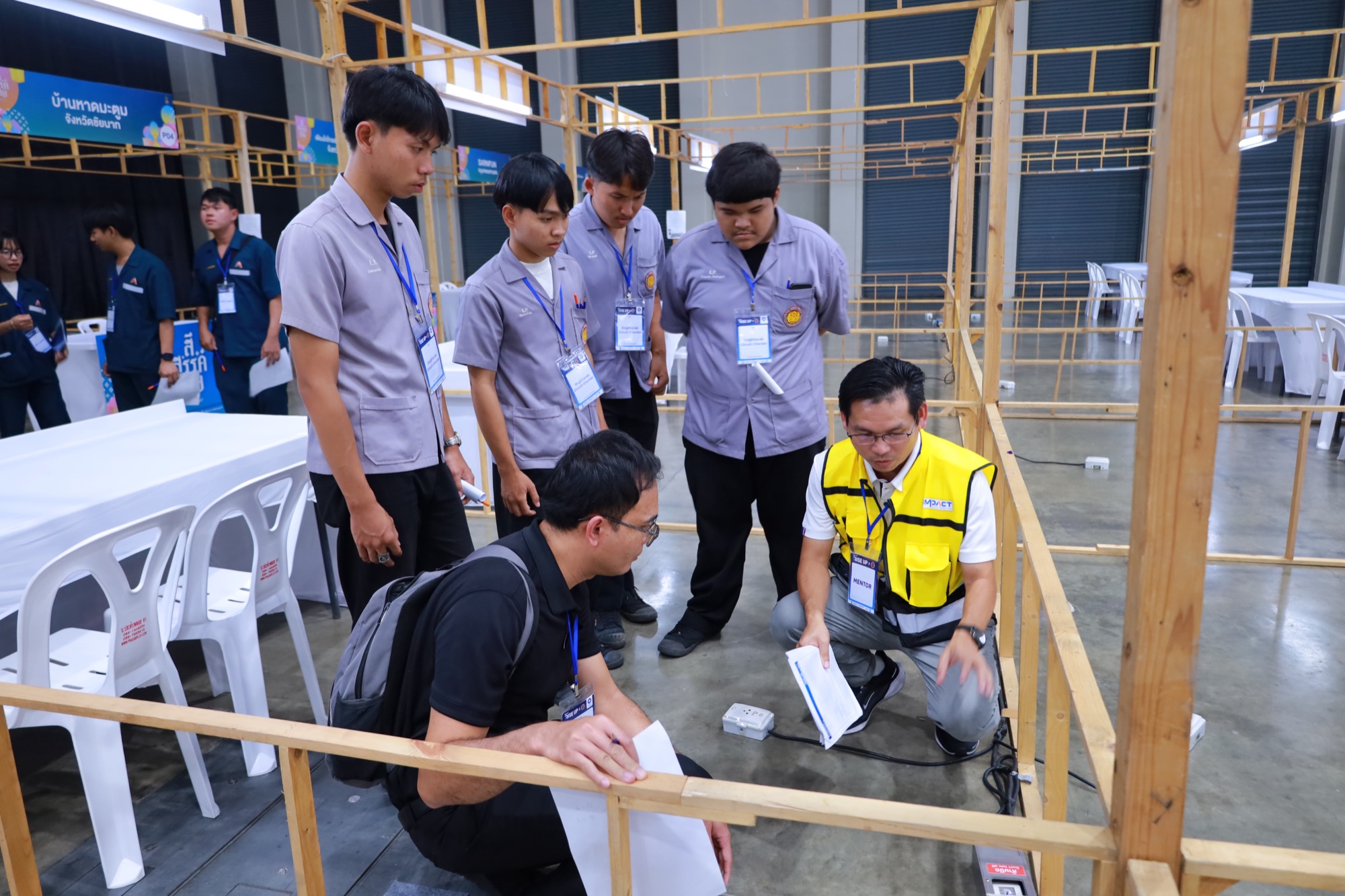 นักศึกษาและทีม IMPACT เรียนรู้และทำงานร่วมกันในกิจกรรม 1 Day at IMPACT